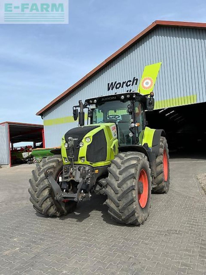 CLAAS axion 870 cmatic t4f CMATIC - Tracteur agricole: photos 1 CLAAS axion 870 cmatic t4f CMATIC - Tracteur agricole: photos 1