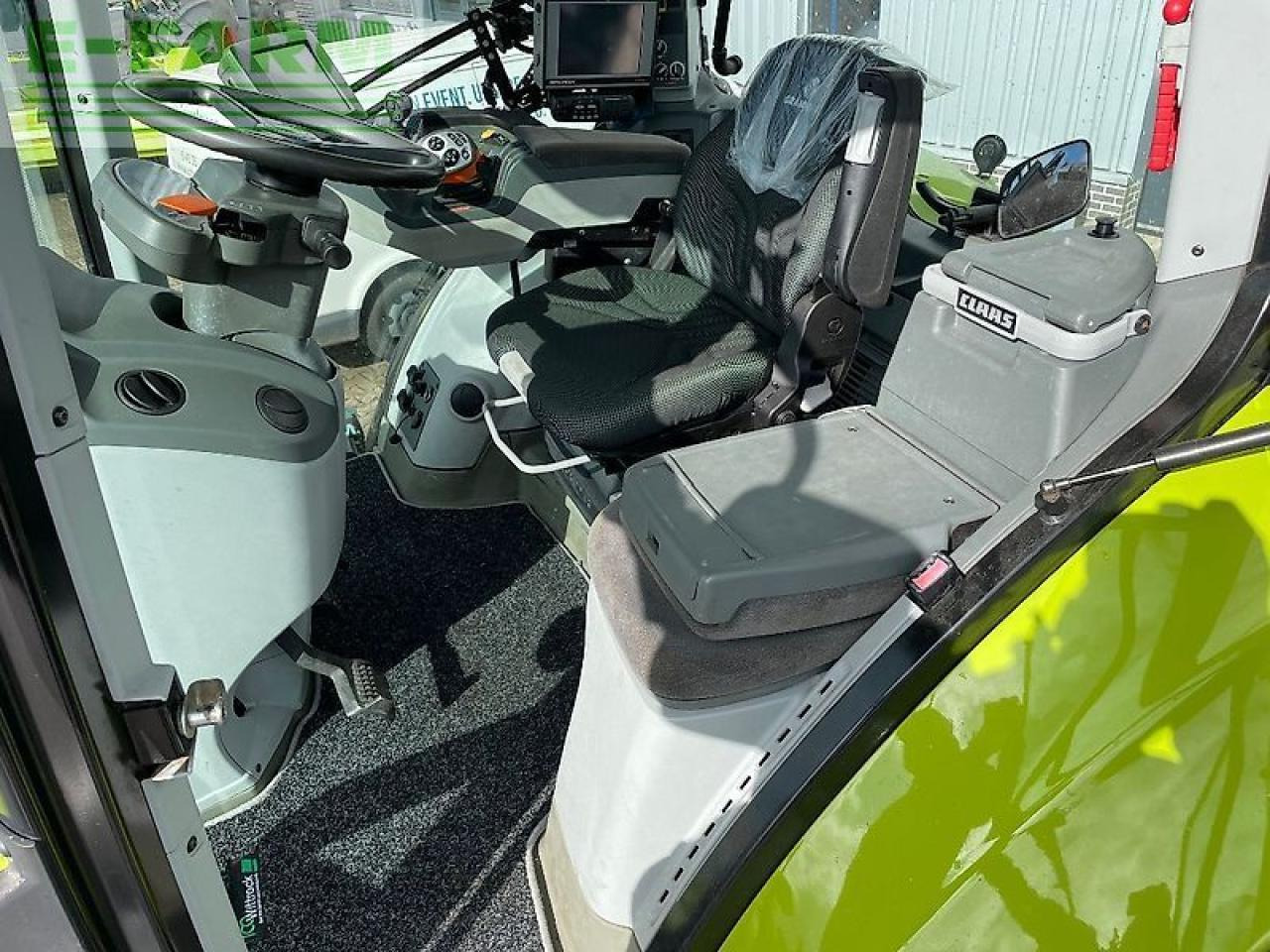 CLAAS axion 920 cmatic - Tracteur agricole: photos 5 CLAAS axion 920 cmatic - Tracteur agricole: photos 5