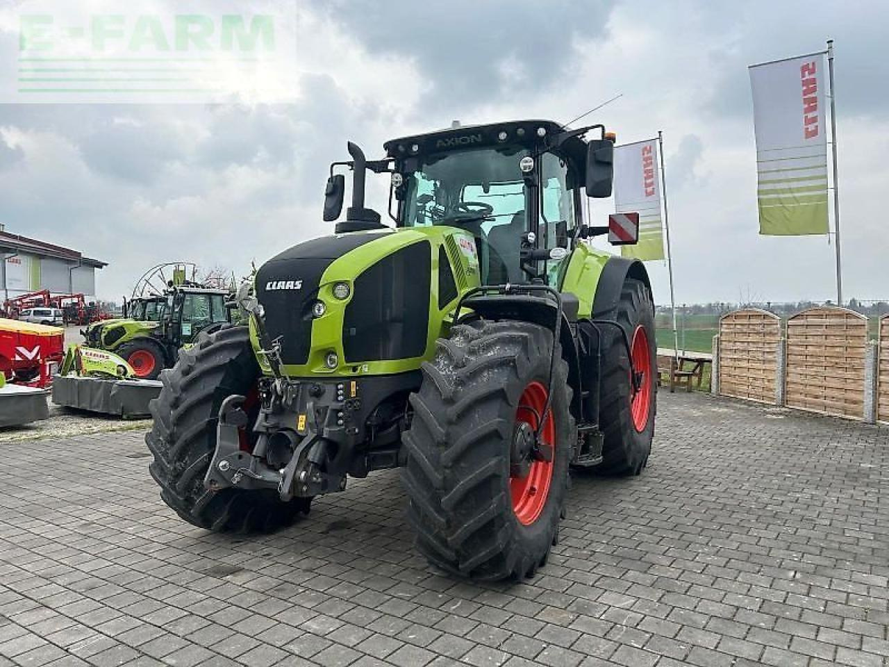 CLAAS axion 930 cmatic cebis CMATIC CEBIS - Tracteur agricole: photos 3 CLAAS axion 930 cmatic cebis CMATIC CEBIS - Tracteur agricole: photos 3