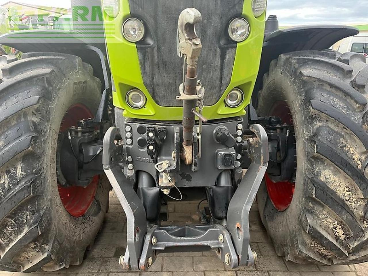 CLAAS axion 930 cmatic cis+ CMATIC CIS+ - Tracteur agricole: photos 3 CLAAS axion 930 cmatic cis+ CMATIC CIS+ - Tracteur agricole: photos 3