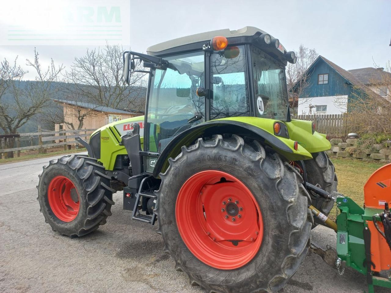 CLAAS axos 330 cx CX - Tracteur agricole: photos 2 CLAAS axos 330 cx CX - Tracteur agricole: photos 2