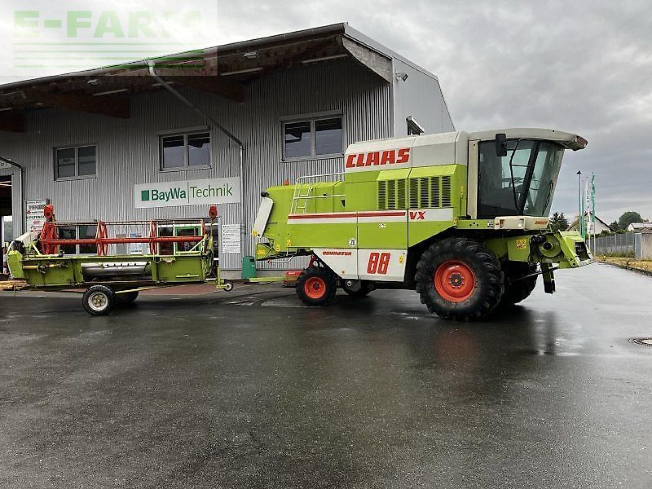 CLAAS dominator 88 vx - Moissonneuse-batteuse: photos 2 CLAAS dominator 88 vx - Moissonneuse-batteuse: photos 2