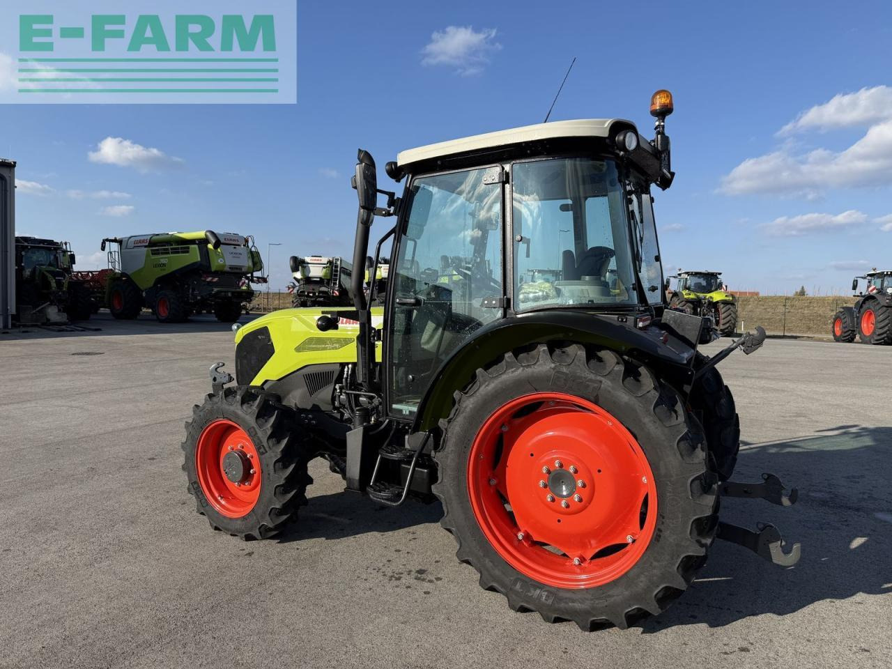 CLAAS elios 320 - Tracteur agricole: photos 3 CLAAS elios 320 - Tracteur agricole: photos 3
