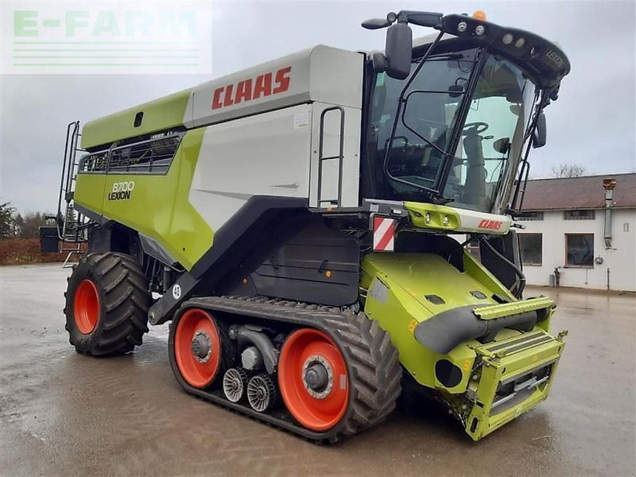 CLAAS gebr. mähdrescher lexion8700tt - Moissonneuse-batteuse: photos 4 CLAAS gebr. mähdrescher lexion8700tt - Moissonneuse-batteuse: photos 4