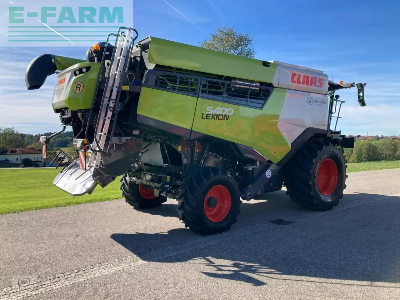 Moissonneuse-batteuse CLAAS lexion 5400: photos 6 Moissonneuse-batteuse CLAAS lexion 5400: photos 6