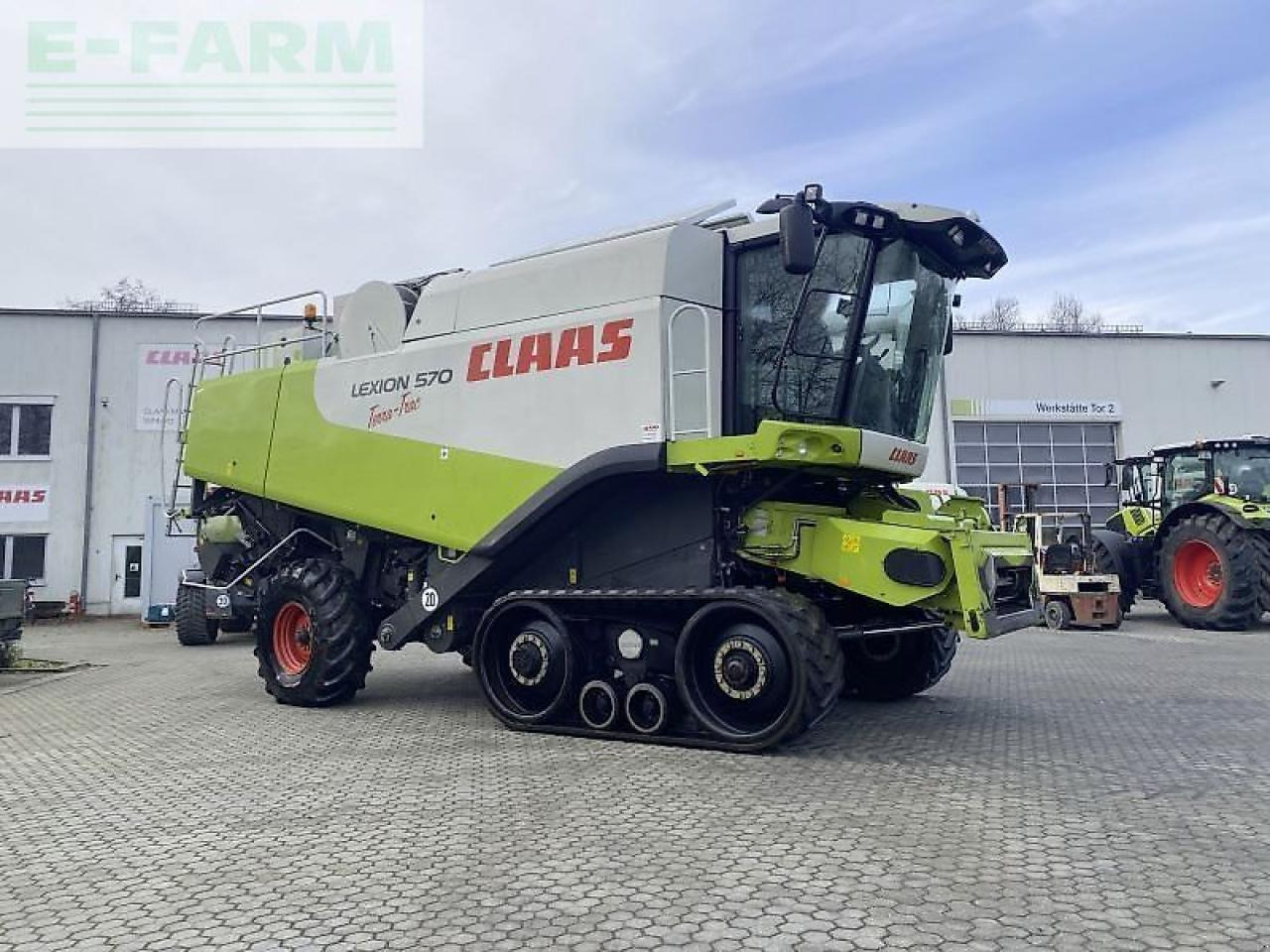 CLAAS lexion 570 tt mit v900+tw - Moissonneuse-batteuse: photos 1 CLAAS lexion 570 tt mit v900+tw - Moissonneuse-batteuse: photos 1