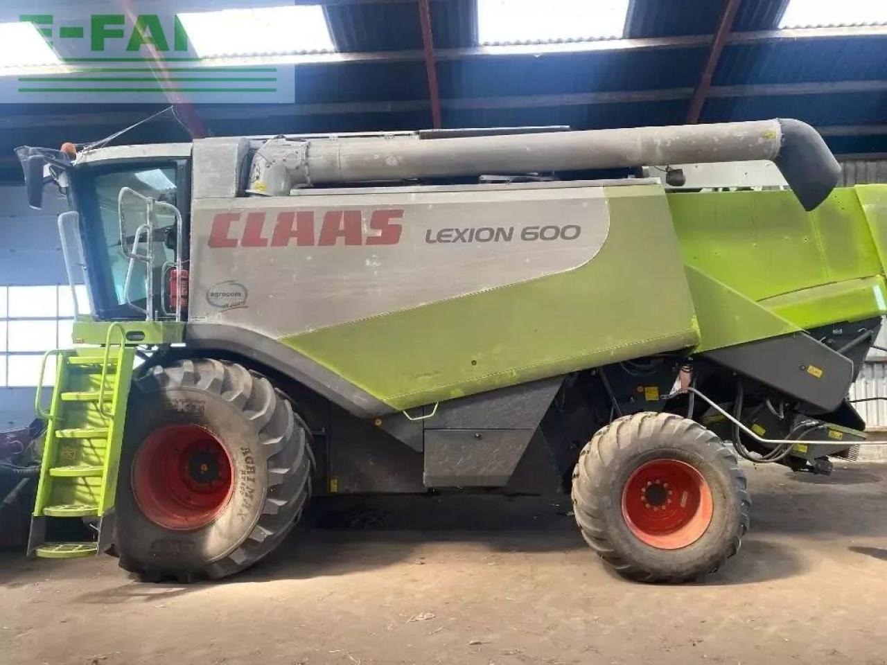 CLAAS lexion 600 - Moissonneuse-batteuse: photos 2 CLAAS lexion 600 - Moissonneuse-batteuse: photos 2