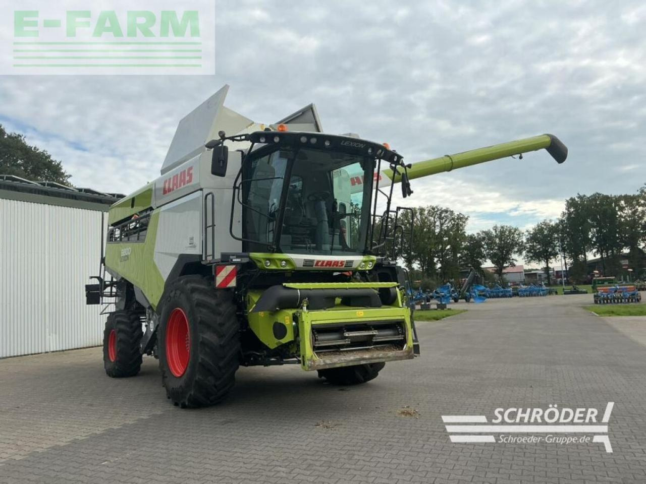 CLAAS lexion 6800 + vario 1080 (inkl. raps) - Moissonneuse-batteuse: photos 2 CLAAS lexion 6800 + vario 1080 (inkl. raps) - Moissonneuse-batteuse: photos 2