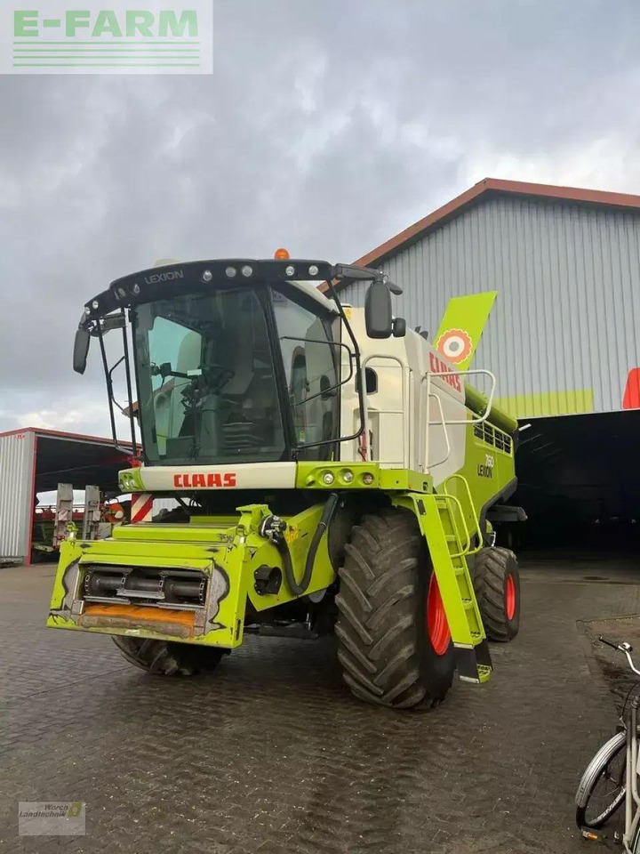 CLAAS lexion 760 tier4i - Moissonneuse-batteuse: photos 1 CLAAS lexion 760 tier4i - Moissonneuse-batteuse: photos 1