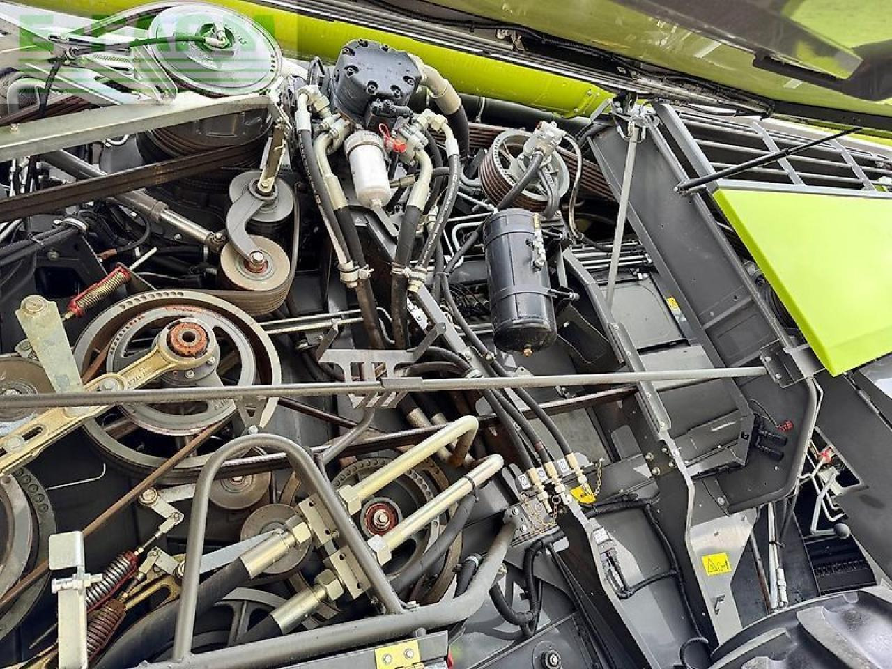 CLAAS lexion 8700 tt - Moissonneuse-batteuse: photos 3 CLAAS lexion 8700 tt - Moissonneuse-batteuse: photos 3