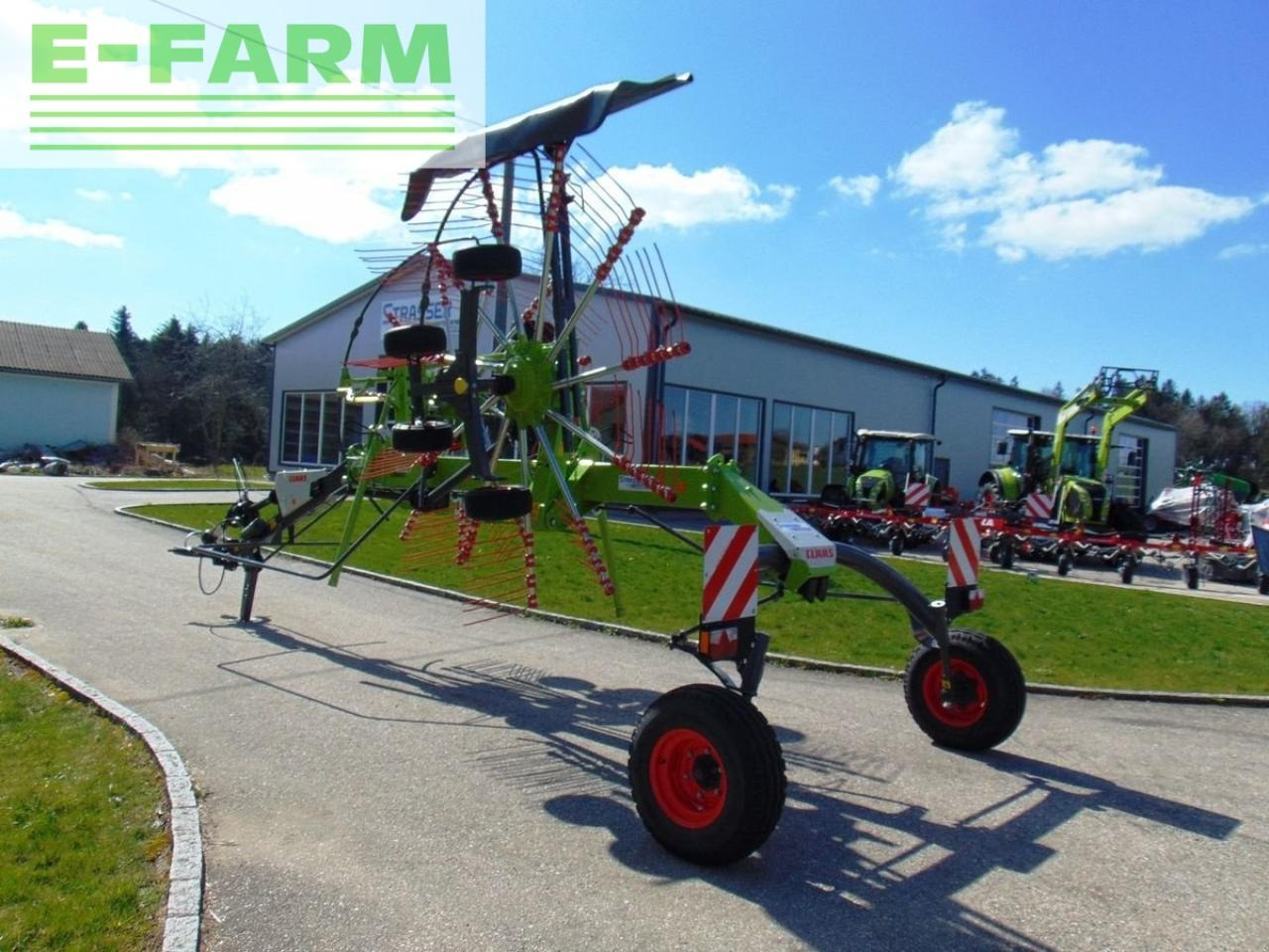 CLAAS liner 1600 - Faneuse: photos 4 CLAAS liner 1600 - Faneuse: photos 4
