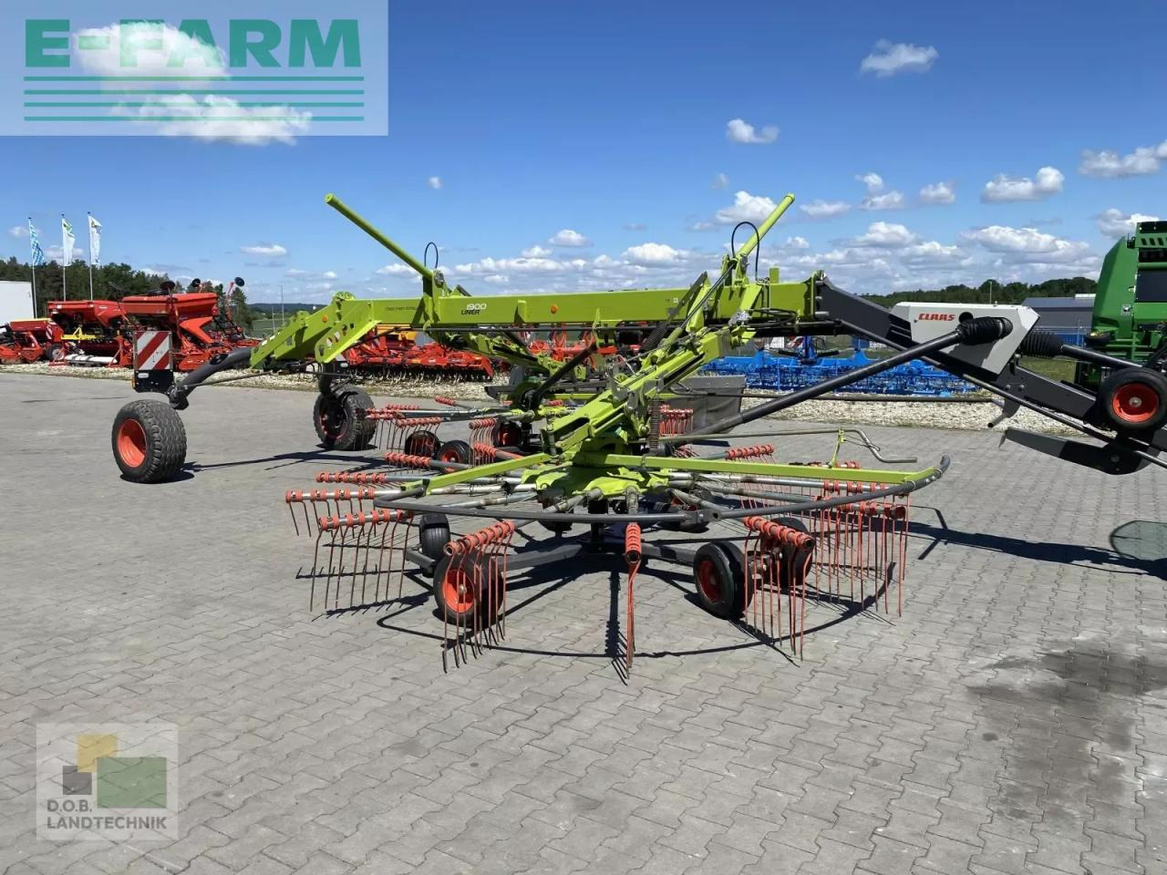 CLAAS liner 1900 - Faneuse: photos 1 CLAAS liner 1900 - Faneuse: photos 1