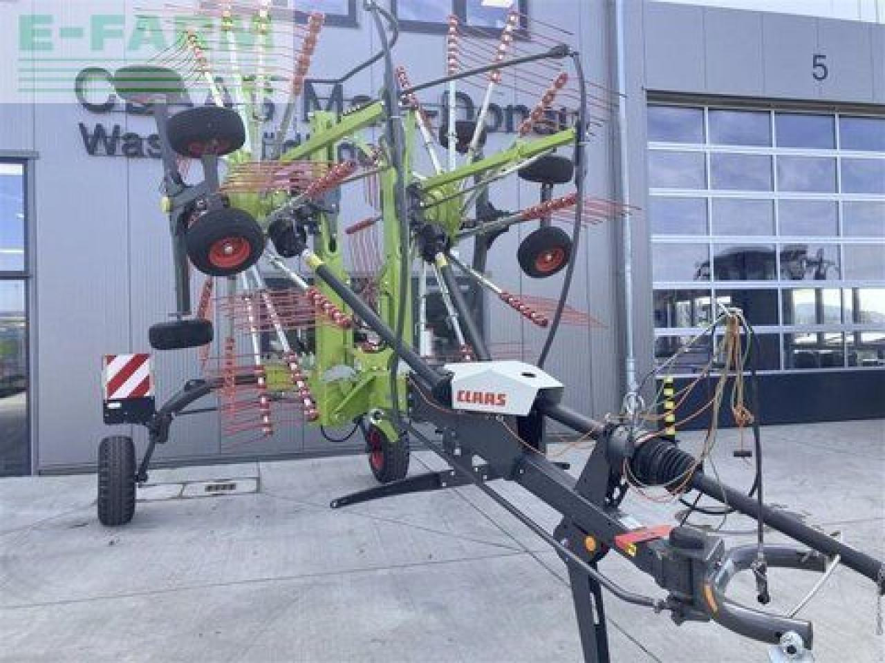 CLAAS liner 2700 trend - Faneuse: photos 4 CLAAS liner 2700 trend - Faneuse: photos 4