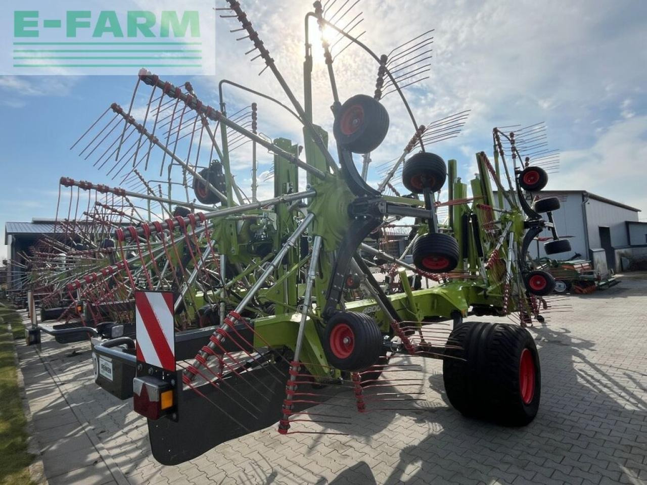CLAAS liner 4800 business pro - Faneuse: photos 4 CLAAS liner 4800 business pro - Faneuse: photos 4