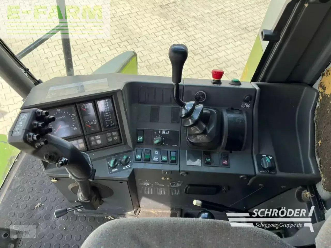Moissonneuse-batteuse CLAAS medion 310: photos 6