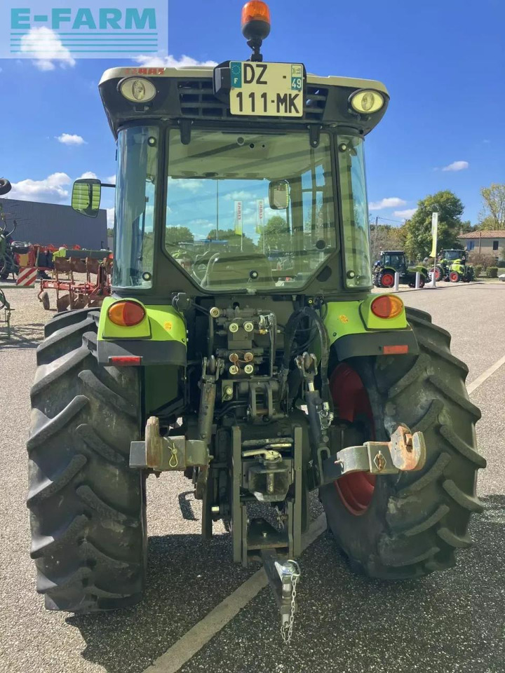 CLAAS nexos 230 f F - Tracteur agricole: photos 3 CLAAS nexos 230 f F - Tracteur agricole: photos 3