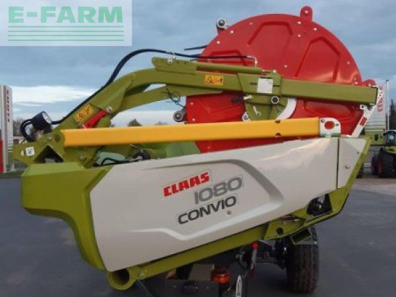 CLAAS schneidwerk convio 1080 - Accessoire aux ensileuses: photos 3 CLAAS schneidwerk convio 1080 - Accessoire aux ensileuses: photos 3