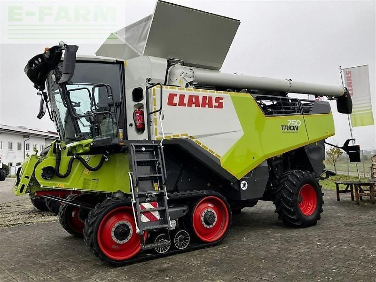 CLAAS trion 750 terra trac tt - Moissonneuse-batteuse: photos 4 CLAAS trion 750 terra trac tt - Moissonneuse-batteuse: photos 4