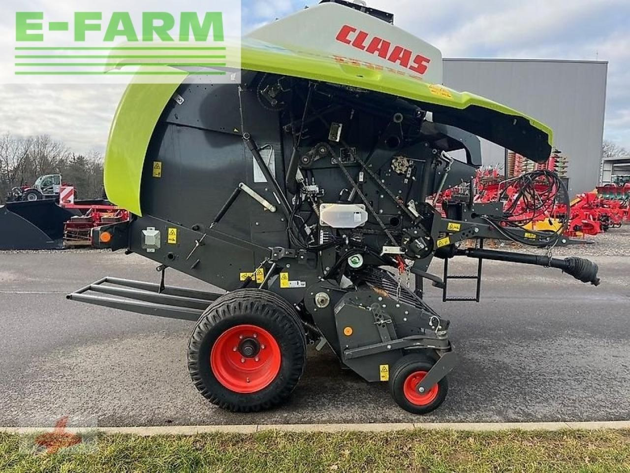 Presse à balles cubiques CLAAS variant 480 rc: photos 6