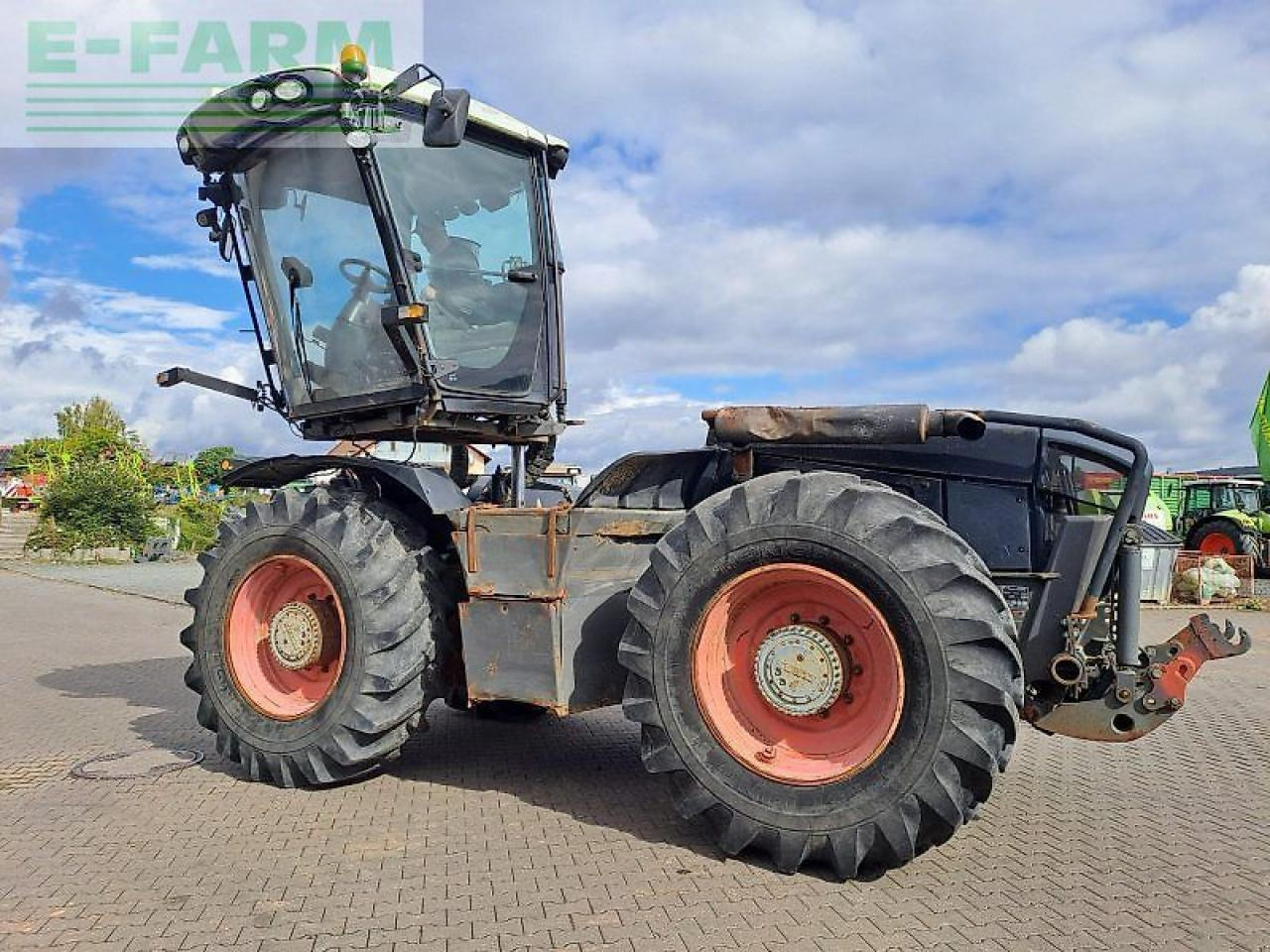 CLAAS xerion 3300 trac vc TRAC VC - Tracteur agricole: photos 5 CLAAS xerion 3300 trac vc TRAC VC - Tracteur agricole: photos 5