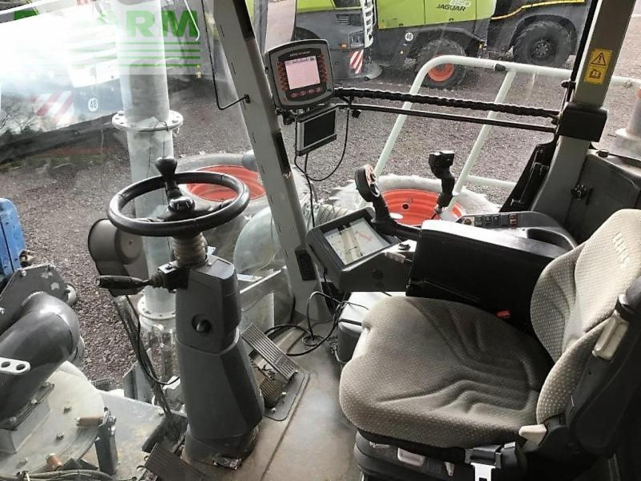 Pulvé automoteur CLAAS xerion 3800 saddle trac: photos 7 Pulvé automoteur CLAAS xerion 3800 saddle trac: photos 7