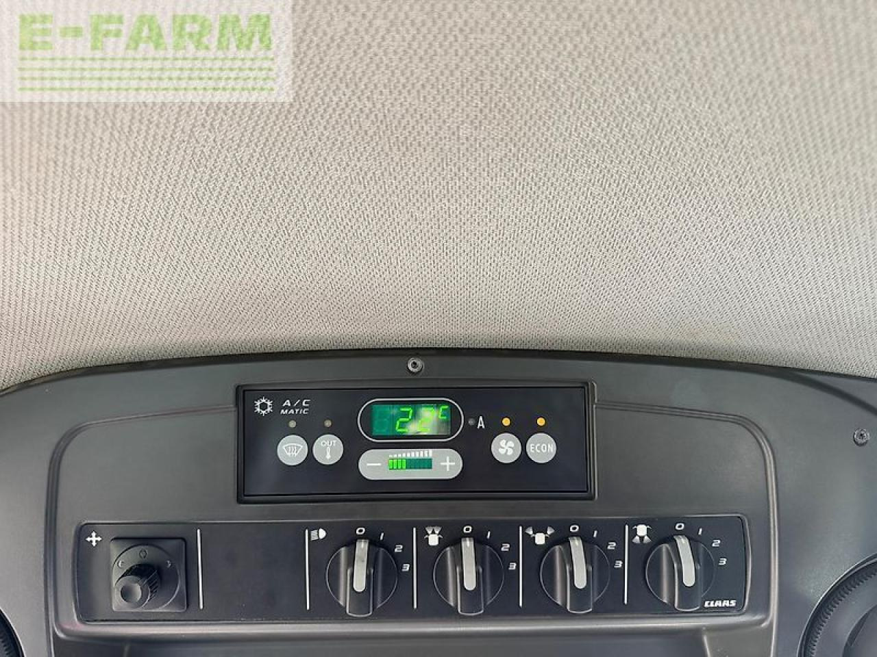 Tracteur agricole CLAAS xerion 3800 saddle trac mit sgt gülleaufbau SADDLE TRAC: photos 16