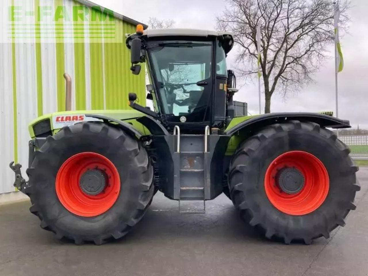 CLAAS xerion 3800 trac vc TRAC VC - Tracteur agricole: photos 5 CLAAS xerion 3800 trac vc TRAC VC - Tracteur agricole: photos 5