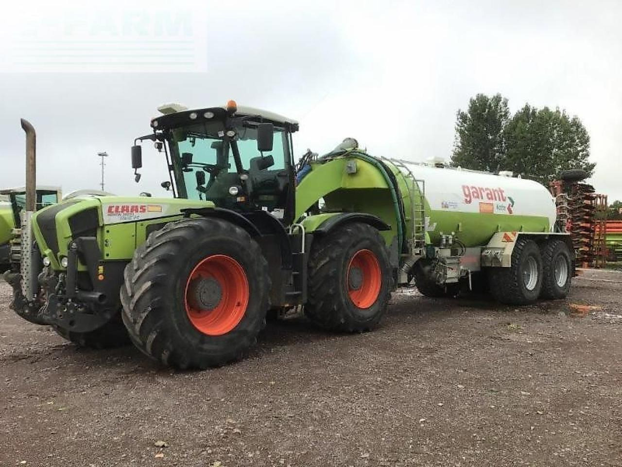 CLAAS xerion 3800 trac vc TRAC VC - Tracteur agricole: photos 1 CLAAS xerion 3800 trac vc TRAC VC - Tracteur agricole: photos 1