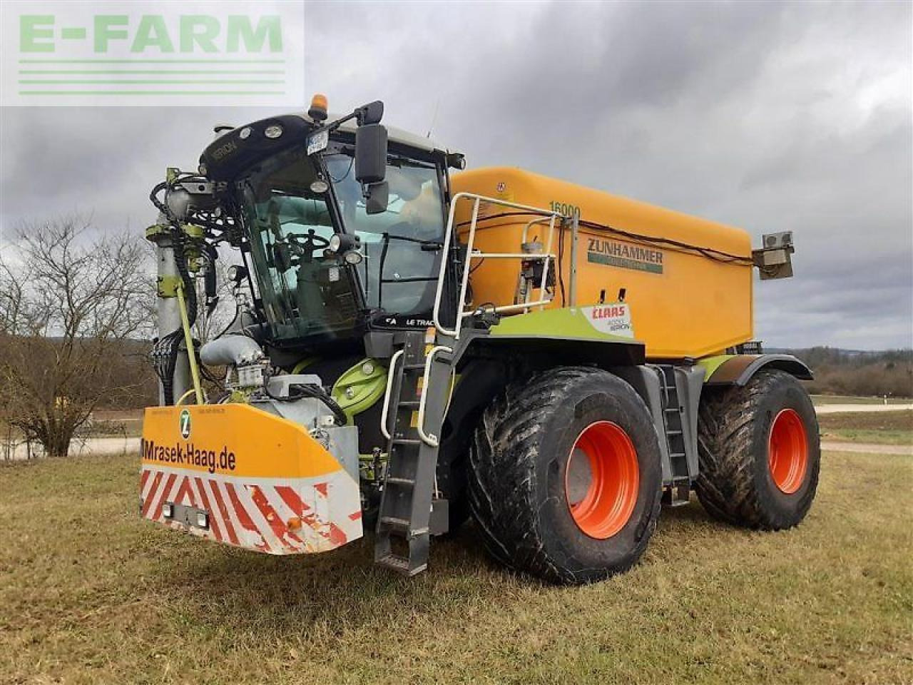 CLAAS xerion 4000 saddle trac SADDLE TRAC - Pulvé automoteur: photos 2 CLAAS xerion 4000 saddle trac SADDLE TRAC - Pulvé automoteur: photos 2