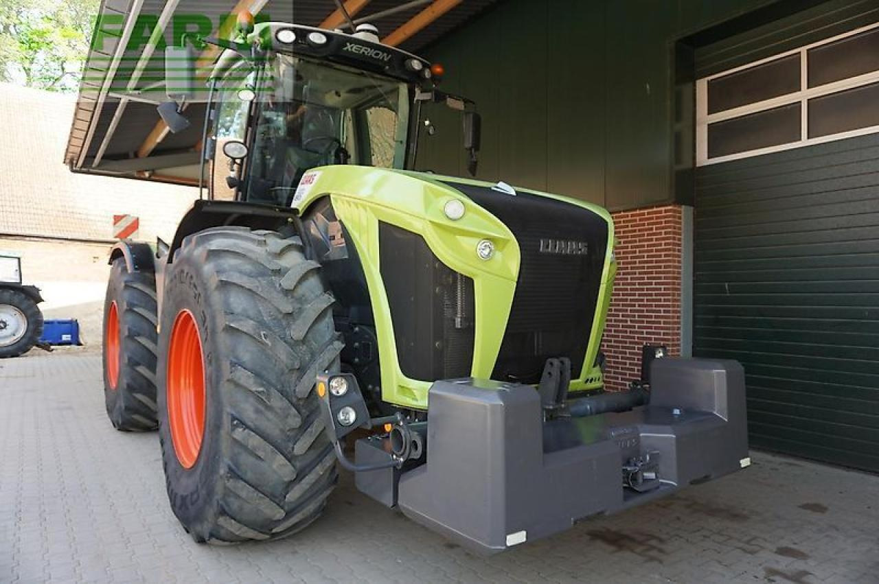 CLAAS xerion 4000 trac TRAC - Tracteur agricole: photos 2 CLAAS xerion 4000 trac TRAC - Tracteur agricole: photos 2