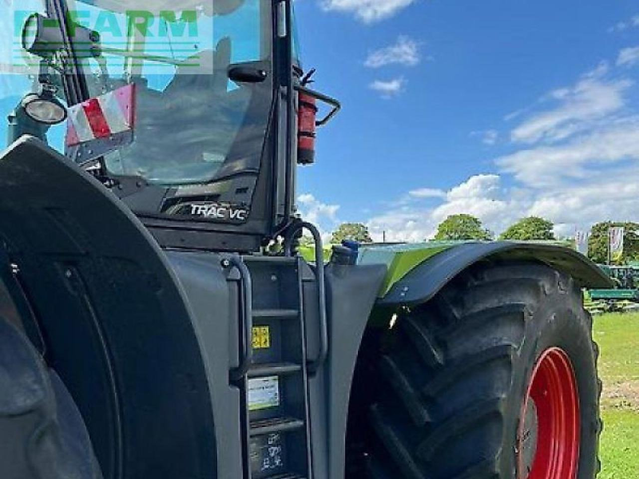 CLAAS xerion 4200 trac vc TRAC VC - Tracteur agricole: photos 5 CLAAS xerion 4200 trac vc TRAC VC - Tracteur agricole: photos 5