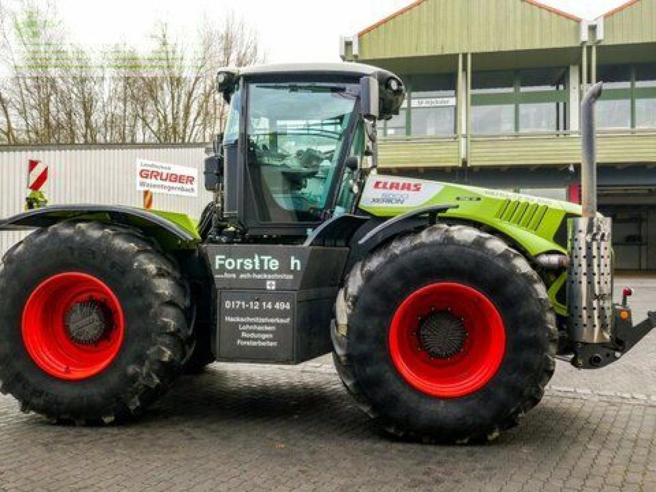 CLAAS xerion 4500 trac vc TRAC VC - Tracteur agricole: photos 4 CLAAS xerion 4500 trac vc TRAC VC - Tracteur agricole: photos 4