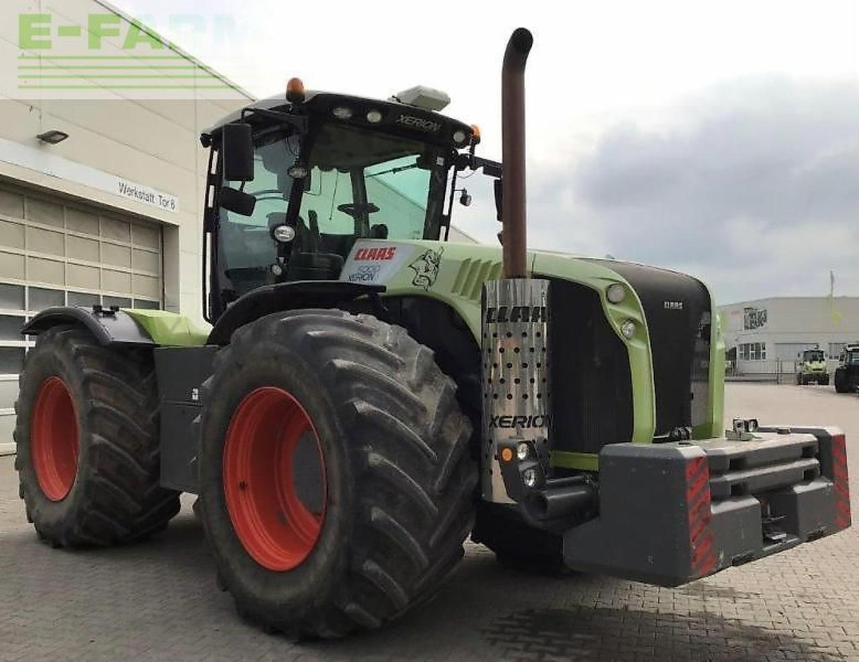 CLAAS xerion 5000 trac TRAC - Tracteur agricole: photos 3 CLAAS xerion 5000 trac TRAC - Tracteur agricole: photos 3