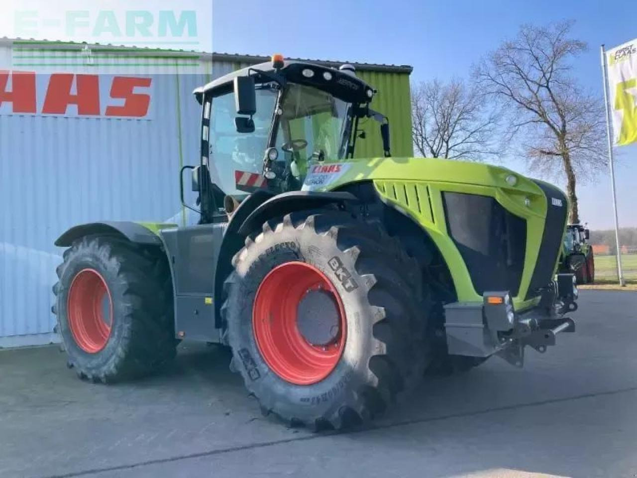 CLAAS xerion 5000 trac vc TRAC VC - Tracteur agricole: photos 3 CLAAS xerion 5000 trac vc TRAC VC - Tracteur agricole: photos 3