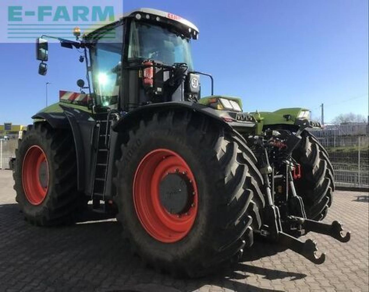 CLAAS xerion 5000 vc - Tracteur agricole: photos 4 CLAAS xerion 5000 vc - Tracteur agricole: photos 4