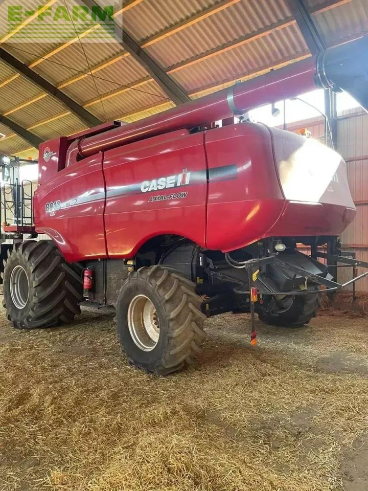 Case-IH 8010 - Moissonneuse-batteuse: photos 4 Case-IH 8010 - Moissonneuse-batteuse: photos 4