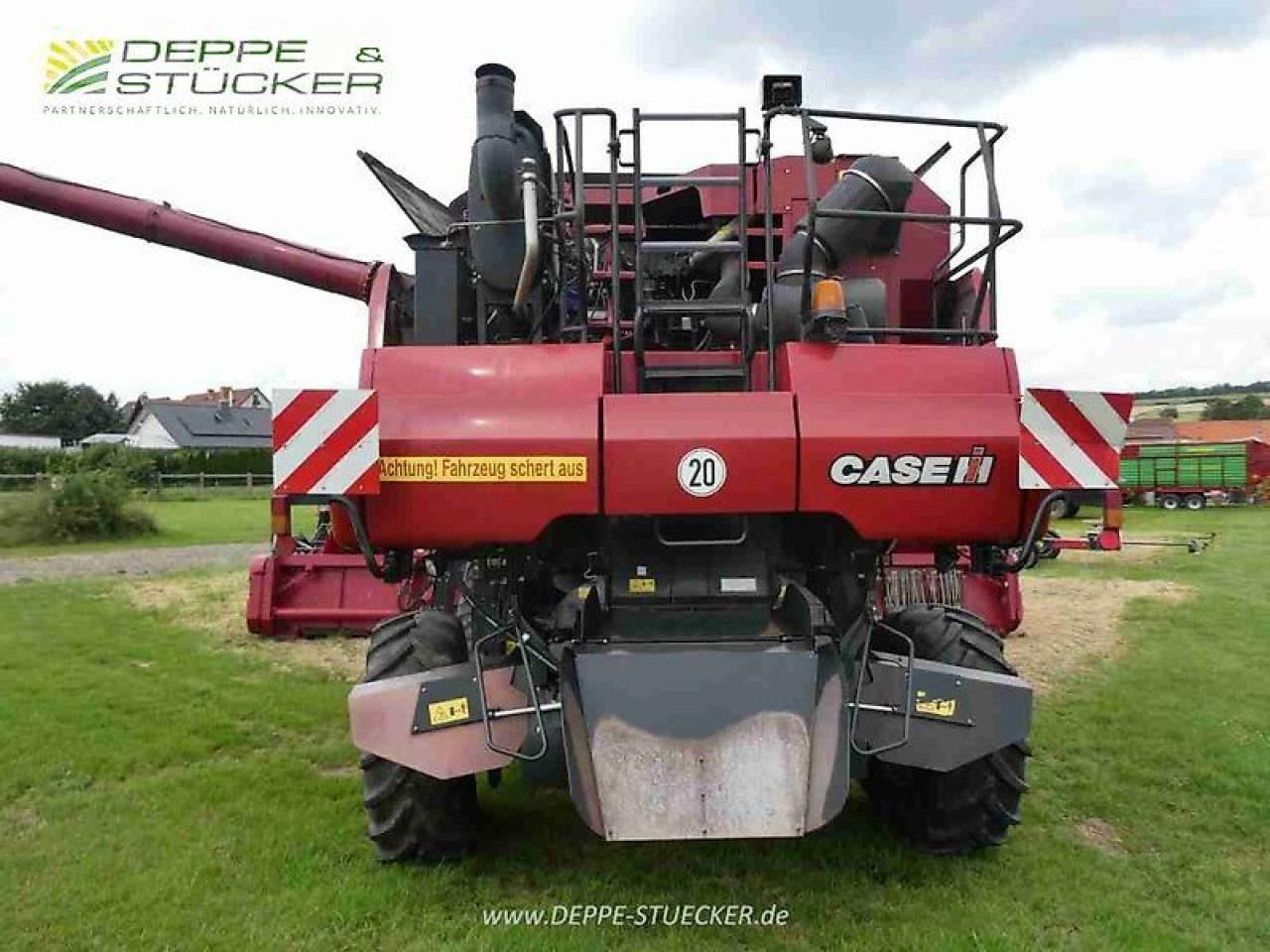 Case-IH 9230 raupe - Moissonneuse-batteuse: photos 5 Case-IH 9230 raupe - Moissonneuse-batteuse: photos 5