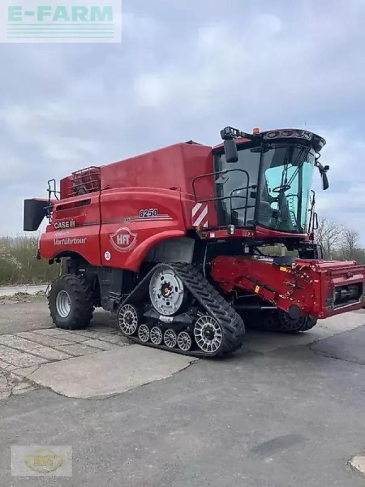 Case-IH axial-flow 8250 st5 - Moissonneuse-batteuse: photos 2 Case-IH axial-flow 8250 st5 - Moissonneuse-batteuse: photos 2