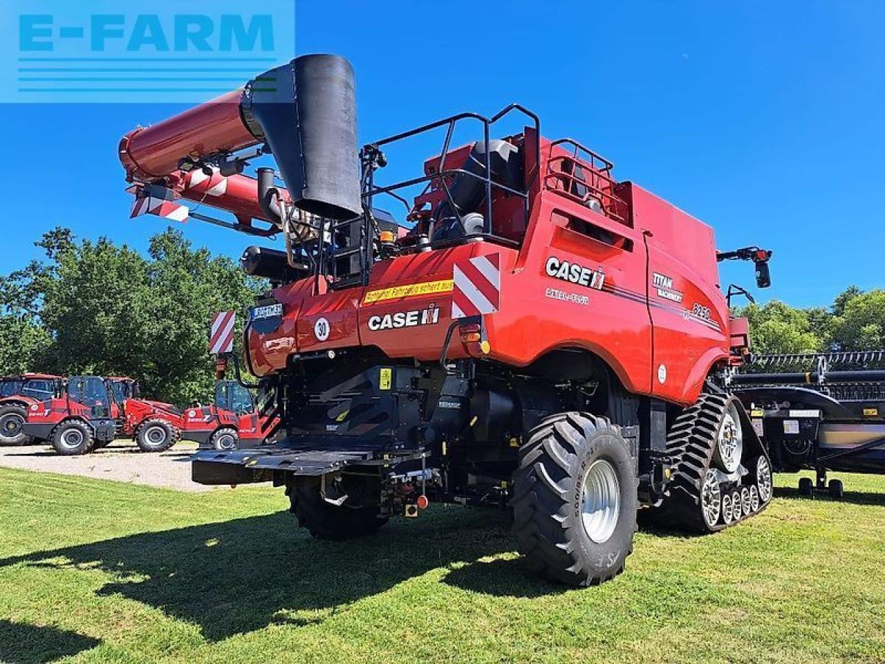 Case-IH case axial flow 8250 st5 p - Moissonneuse-batteuse: photos 3 Case-IH case axial flow 8250 st5 p - Moissonneuse-batteuse: photos 3