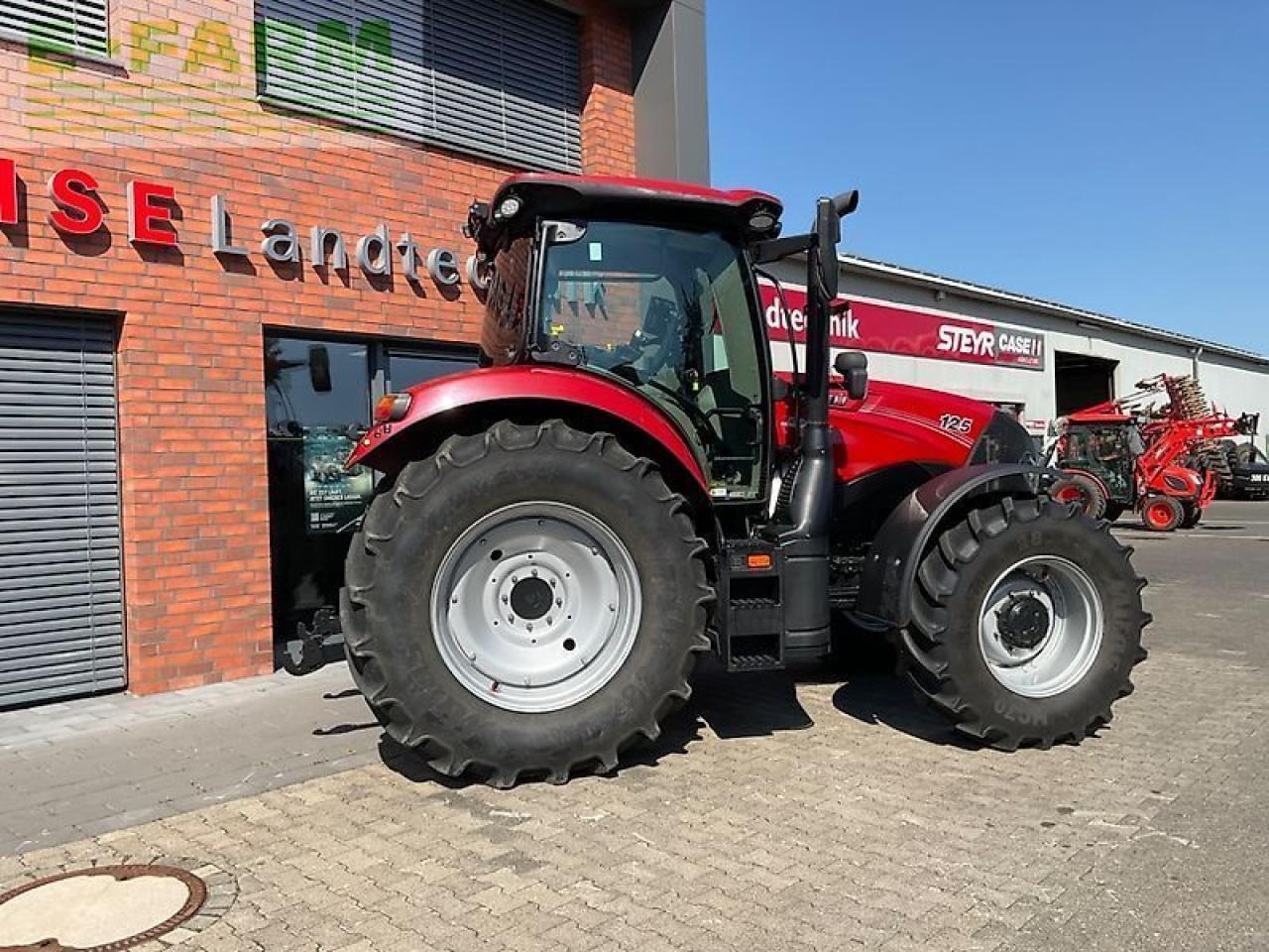 Case-IH maxxum 125 mc ad 8 - Tracteur agricole: photos 3 Case-IH maxxum 125 mc ad 8 - Tracteur agricole: photos 3