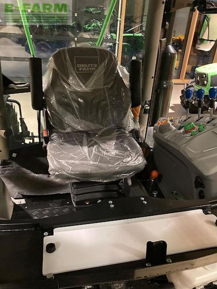Tracteur agricole Deutz-Fahr 5115 gs: photos 21 Tracteur agricole Deutz-Fahr 5115 gs: photos 21