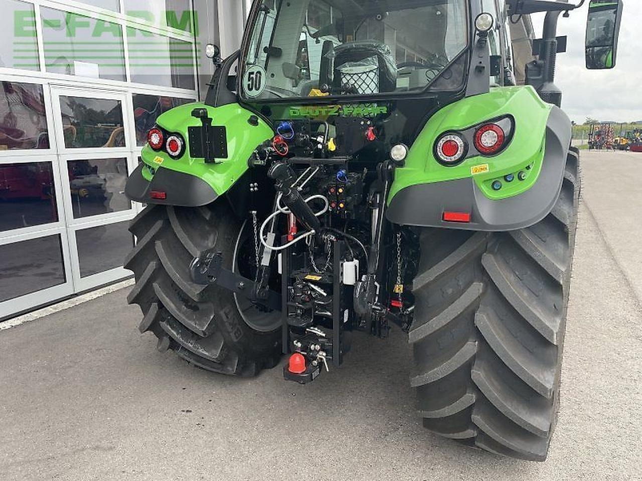 Deutz-Fahr 6130.4 ttv agrotron - messepreis TTV - Tracteur agricole: photos 4 Deutz-Fahr 6130.4 ttv agrotron - messepreis TTV - Tracteur agricole: photos 4