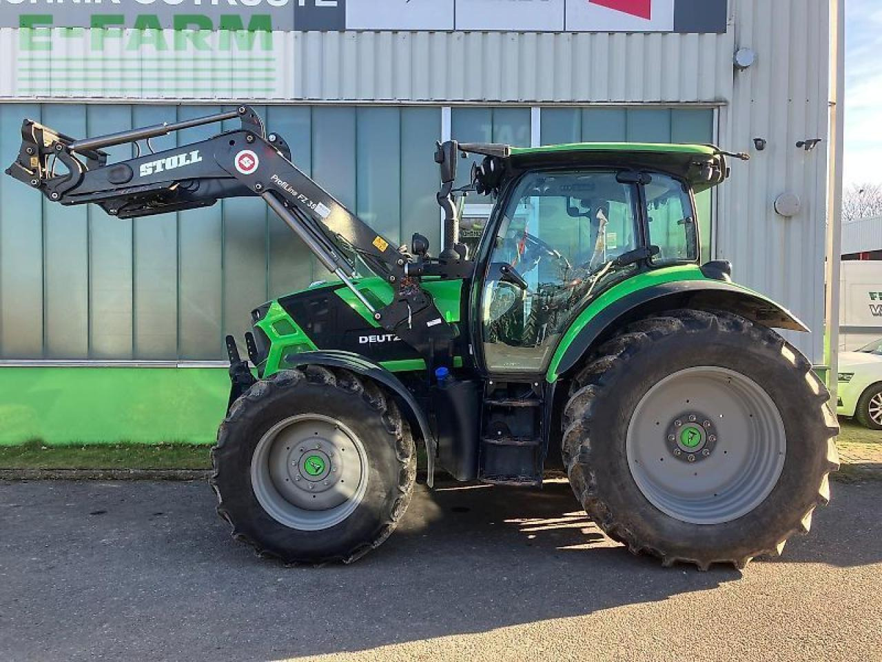 Deutz-Fahr 6130ttv - Tracteur agricole: photos 2 Deutz-Fahr 6130ttv - Tracteur agricole: photos 2