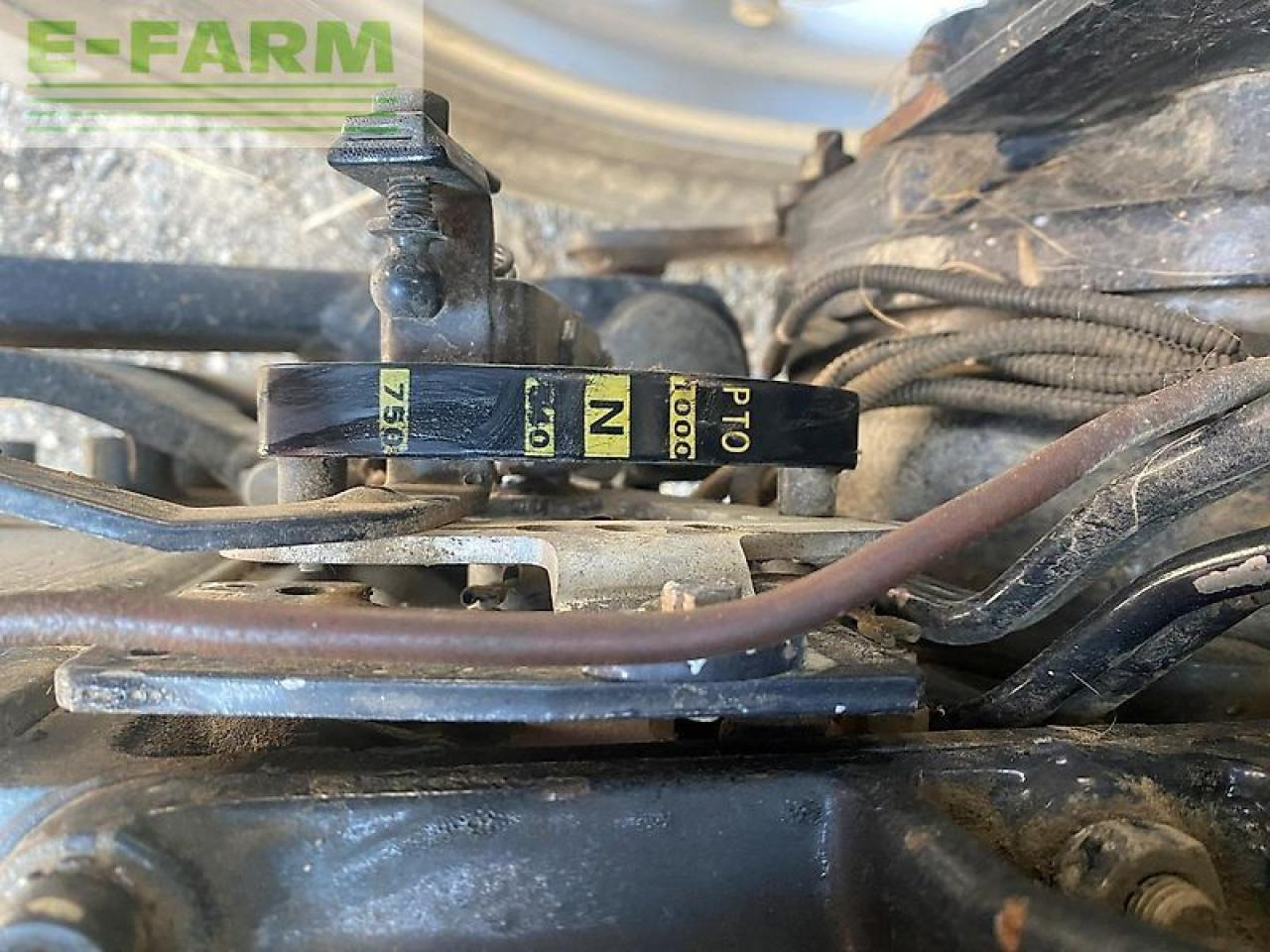Tracteur agricole Deutz-Fahr agrocompact f90: photos 32