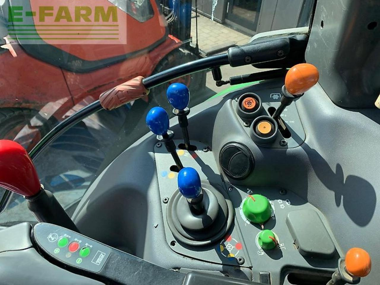 Deutz-Fahr agrotron 165 mk 3 mit fkh und fzw - Tracteur agricole: photos 5 Deutz-Fahr agrotron 165 mk 3 mit fkh und fzw - Tracteur agricole: photos 5