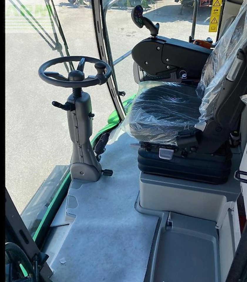 Deutz-Fahr c 6305 ts t5 mit schneidwerk - Moissonneuse-batteuse: photos 5 Deutz-Fahr c 6305 ts t5 mit schneidwerk - Moissonneuse-batteuse: photos 5