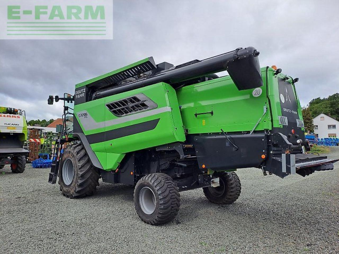 Deutz-Fahr c7206 ts - Moissonneuse-batteuse: photos 2 Deutz-Fahr c7206 ts - Moissonneuse-batteuse: photos 2