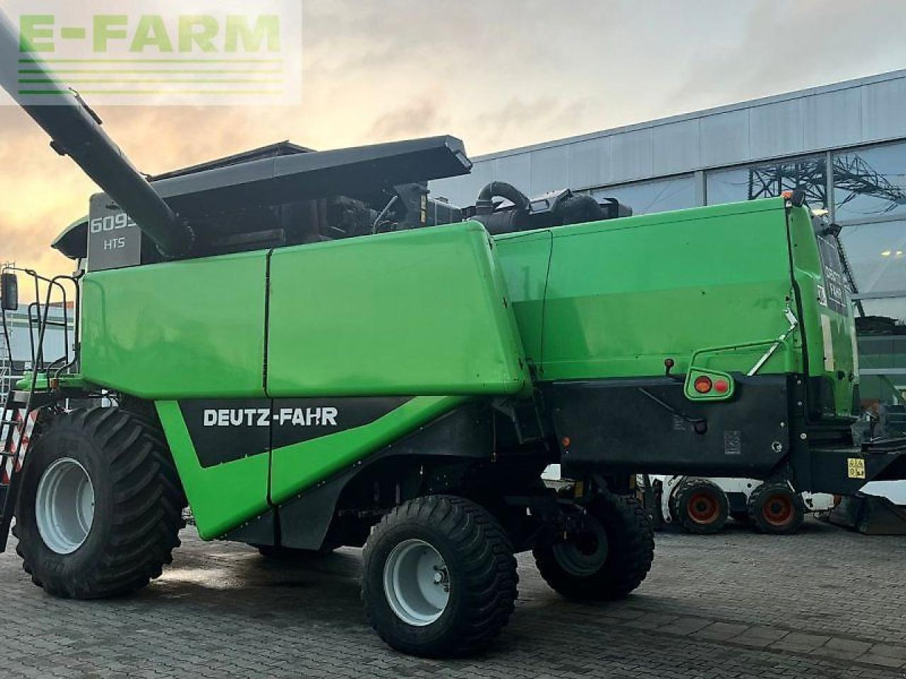 Deutz-Fahr topliner 6095 hts - Moissonneuse-batteuse: photos 4 Deutz-Fahr topliner 6095 hts - Moissonneuse-batteuse: photos 4