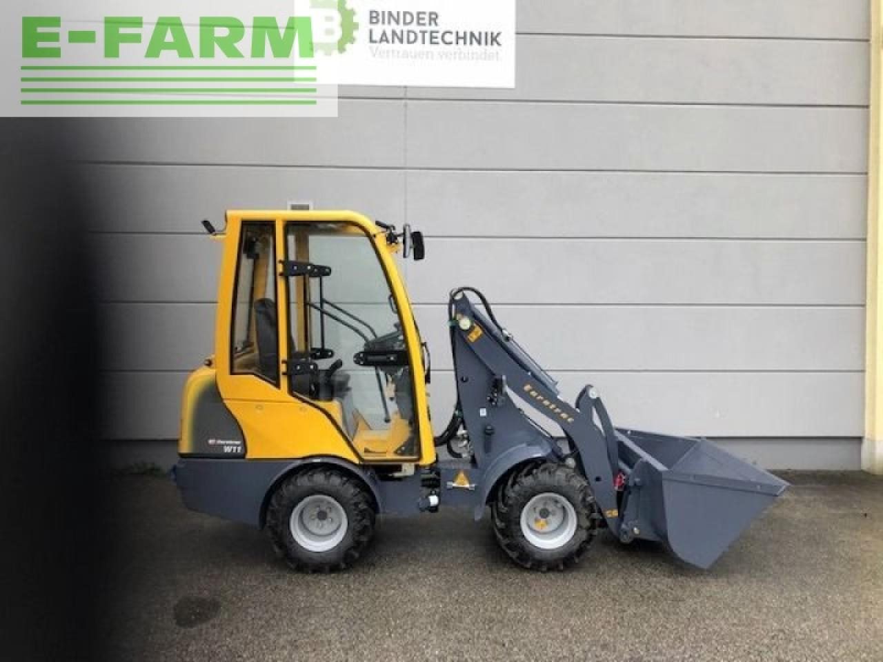 Eurotrac 810 / w11-c hoflader - Mini pelle: photos 2 Eurotrac 810 / w11-c hoflader - Mini pelle: photos 2