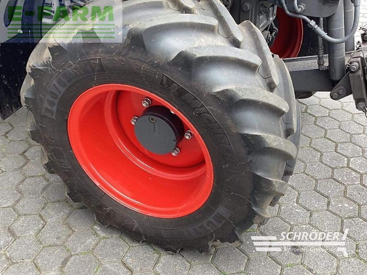 Fendt 209 f vario gen3 power F - Tracteur agricole: photos 3 Fendt 209 f vario gen3 power F - Tracteur agricole: photos 3